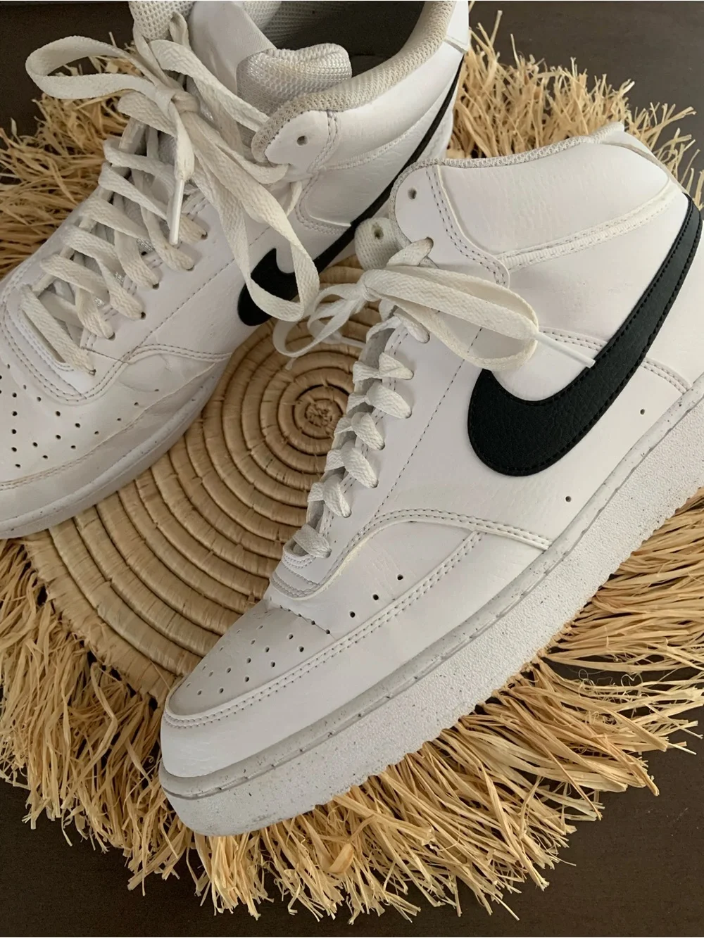 NIKE Men’s Court Vision Mid Sneakers White Black Size 10.5